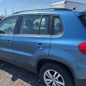 VOLKSWAGEN TIGUAN 2.0T S 4MOTION - 6