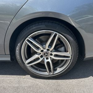 صورة مصغرة 18 لـ 2019 Mercedes-BENZ E-CLASS