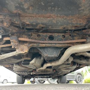 2011 JEEP GRAND CHEROKEE LAREDO — миниатюра 24