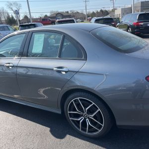 MERCEDES-BENZ E-CLASS - 6