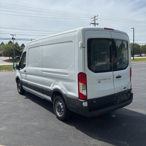 FORD TRANSIT 250 - 5