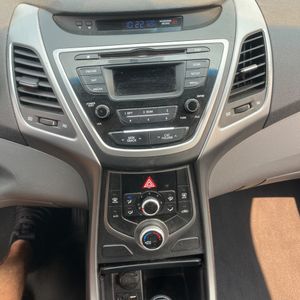صورة مصغرة 36 لـ 2016 Hyundai ELANTRA SE