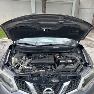 2015 Nissan ROGUE SV thumbnail 44