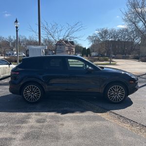 PORSCHE CAYENNE BASE - 10