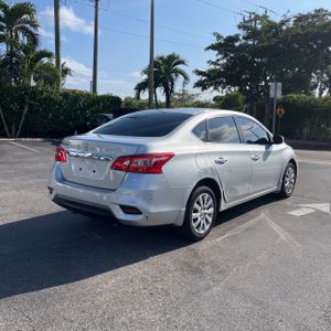 NISSAN SENTRA S - 8