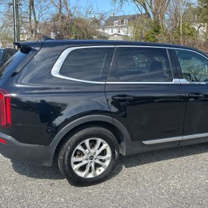 KIA TELLURIDE LX - 9