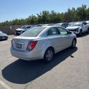 CHEVROLET SONIC LT AUTO - 8