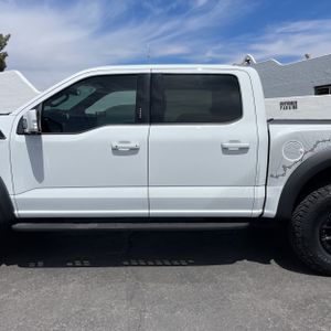 FORD F-150 RAPTOR - 4