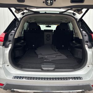 2017 Nissan ROGUE SV — миниатюра 38
