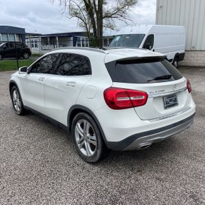 MERCEDES-BENZ GLA - 3