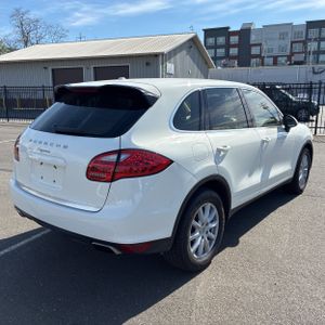 PORSCHE CAYENNE - 8