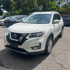 2017 Nissan ROGUE SV — фото 1