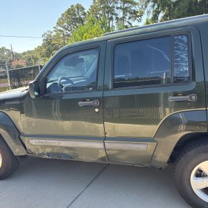 2011 JEEP LIBERTY SPORT 照片 3