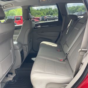 2011 JEEP GRAND CHEROKEE LAREDO — миниатюра 34