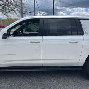 CHEVROLET SUBURBAN HIGH COUNTRY - 4