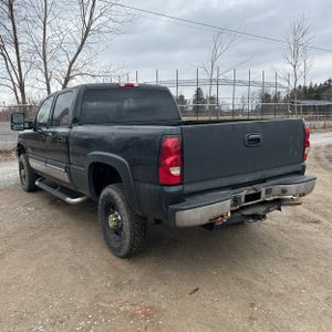 CHEVROLET SILVERADO 2500 LS - 5
