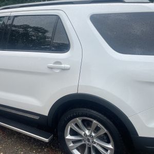 2018 FORD EXPLORER XLT photo 4
