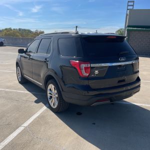 FORD EXPLORER XLT - 5