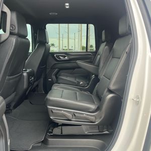 2024 Chevrolet SUBURBAN LT photo 34