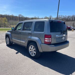 JEEP LIBERTY SPORT - 5