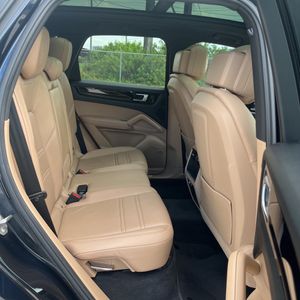 2019 Porsche CAYENNE BASE 缩略图 35