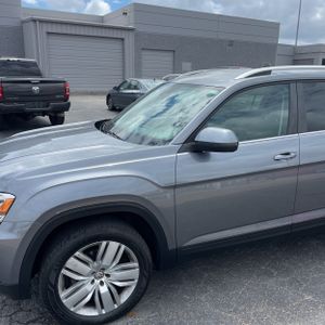 VOLKSWAGEN ATLAS V6 SE - 2
