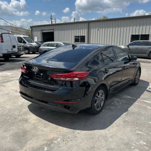 HYUNDAI ELANTRA SEL - 8