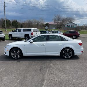 AUDI A4 2.0T PREMIUM - 3