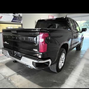 2023 Chevrolet SILVERADO 1500 LTZ 照片 8