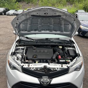 2017 Toyota COROLLA LE thumbnail 44