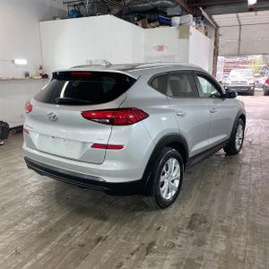 HYUNDAI TUCSON VALUE - 8