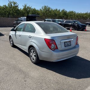 CHEVROLET SONIC LT AUTO - 5