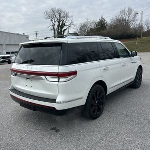 LINCOLN NAVIGATOR RESERVE - 8