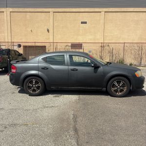 DODGE AVENGER SE - 10