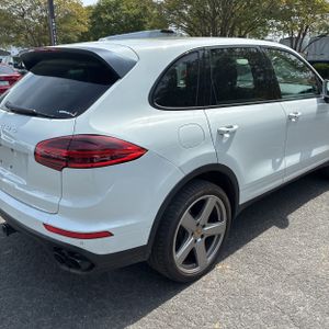 PORSCHE CAYENNE BASE - 9