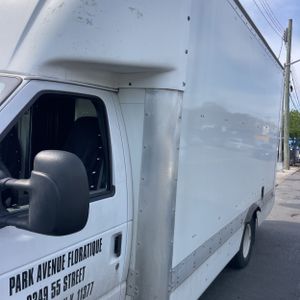 FORD E-350 CUTAWAY - 4