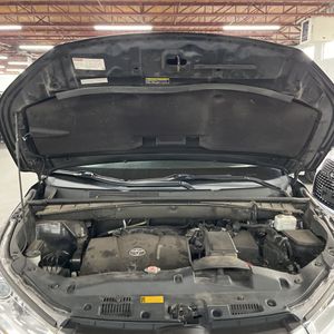 2019 Toyota HIGHLANDER XLE — миниатюра 40