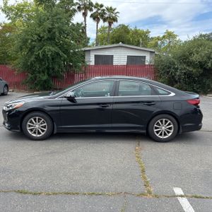 HYUNDAI SONATA SE - 3