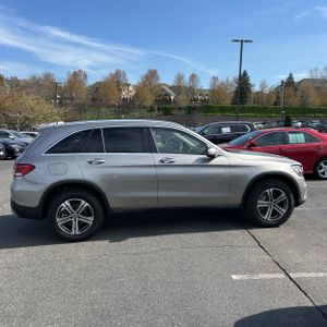 MERCEDES-BENZ GLC - 10