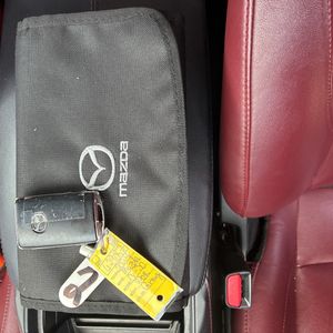صورة مصغرة 54 لـ 2024 Mazda CX-30 2.5 S CARBON EDITION