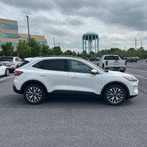 FORD ESCAPE TITANIUM - 10