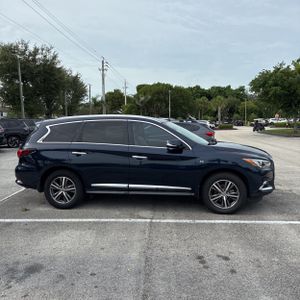 صورة 10 لـ 2020 Infiniti QX60 LUXE