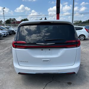 CHRYSLER PACIFICA TOURING L - 7