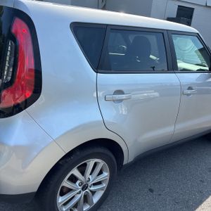2018 KIA SOUL + — фото 9