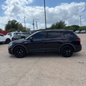 VOLKSWAGEN TIGUAN SEL R-LINE JET-BLACK - 3