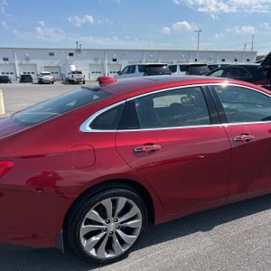 صورة 9 لـ 2018 Chevrolet MALIBU PREMIER