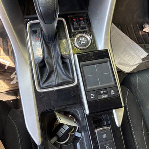 2019 Mitsubishi ECLIPSE CROSS SE — миниатюра 61