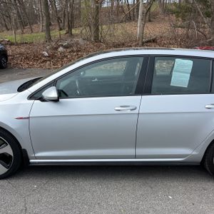 VOLKSWAGEN GOLF GTI SPORT - 4