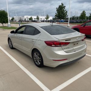 HYUNDAI ELANTRA VALUE EDITION - 4