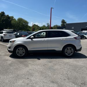 FORD EDGE SEL - 3